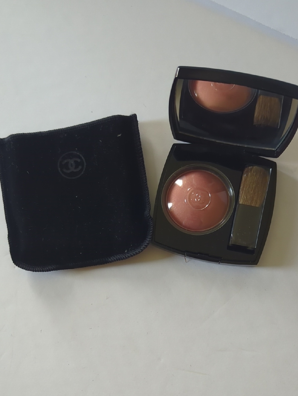 CHANEL Hours Contrasted Powder Blush - 55 In Love